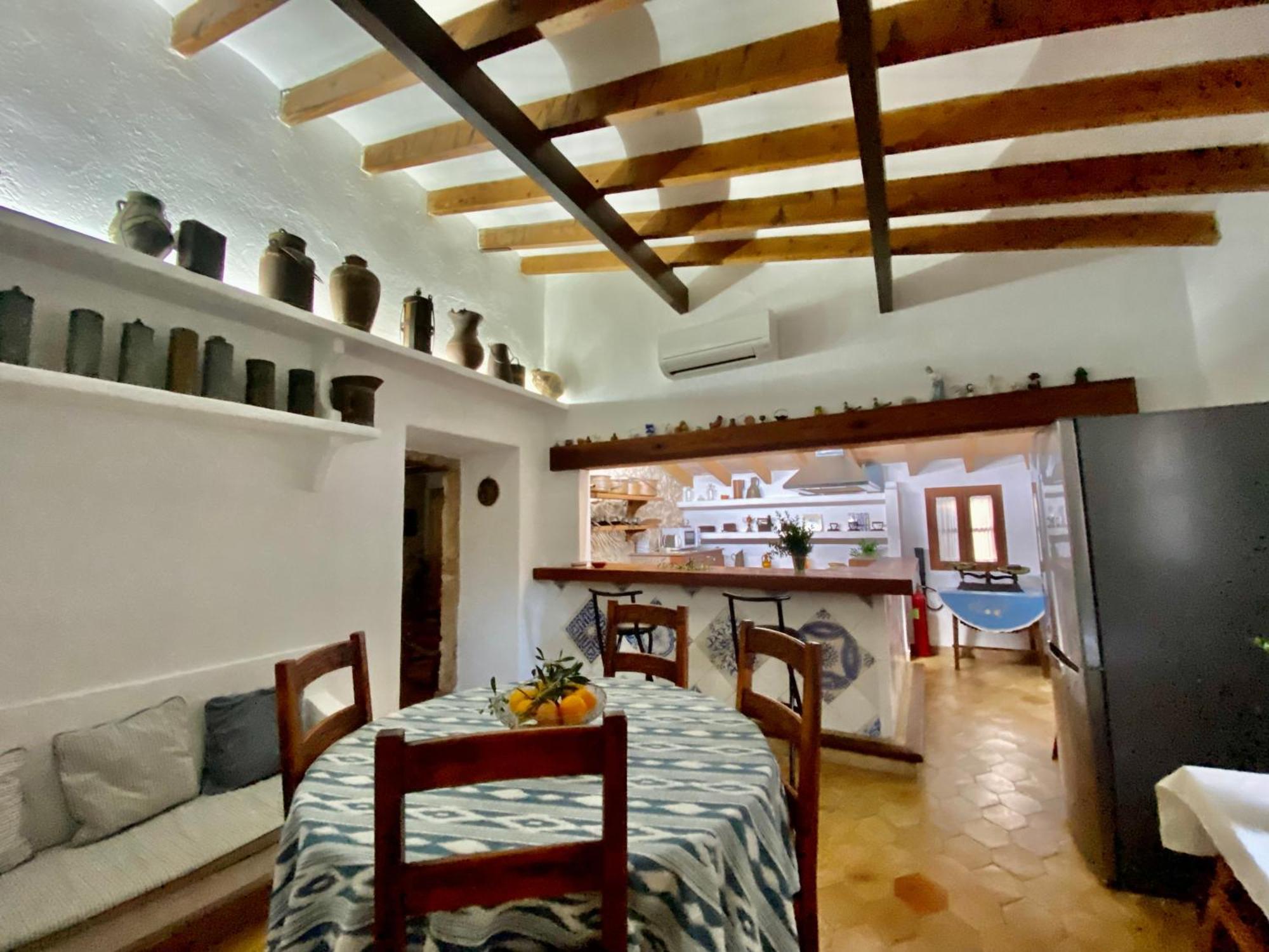 Puerto De Pollensa Villas And Apartments, With Private Mountain Ideal For Runners, Trailers,Near Puerto Pollensa Beach Approximately 5 Minutes Walking, Unique Experience In A Ullal Old Typical Mallorca House With Private Mountain And Near To The Beac エクステリア 写真