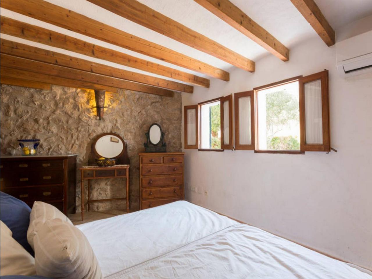 Puerto De Pollensa Villas And Apartments, With Private Mountain Ideal For Runners, Trailers,Near Puerto Pollensa Beach Approximately 5 Minutes Walking, Unique Experience In A Ullal Old Typical Mallorca House With Private Mountain And Near To The Beac エクステリア 写真