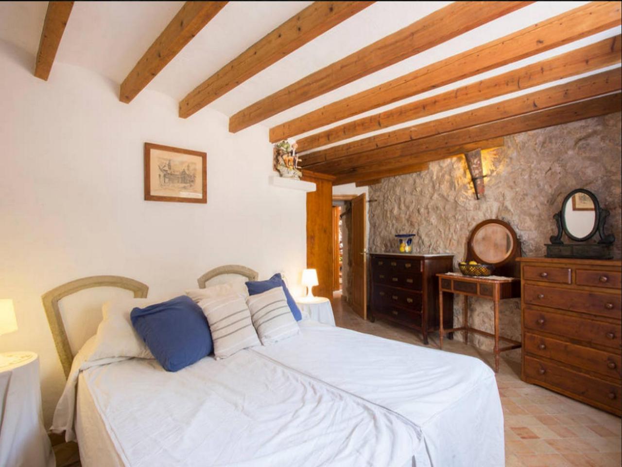 Puerto De Pollensa Villas And Apartments, With Private Mountain Ideal For Runners, Trailers,Near Puerto Pollensa Beach Approximately 5 Minutes Walking, Unique Experience In A Ullal Old Typical Mallorca House With Private Mountain And Near To The Beac エクステリア 写真